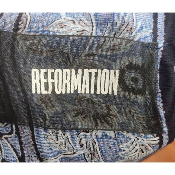 Reformation Wrap Dress floral print Size 4 - Picture 8 of 15